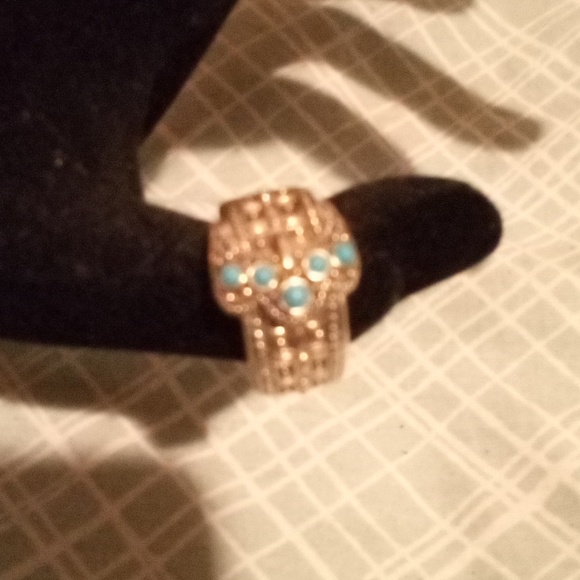 Ring - Picture 2 of 4